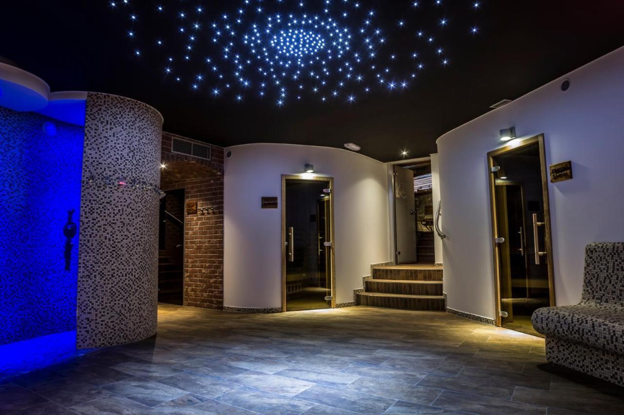 Katerain Hotel, Restaurace, Wellness Опава Экстерьер фото